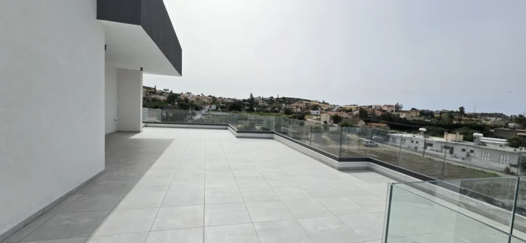 3 Bedroom Apartment for Sale in Parekklisia, Limassol District