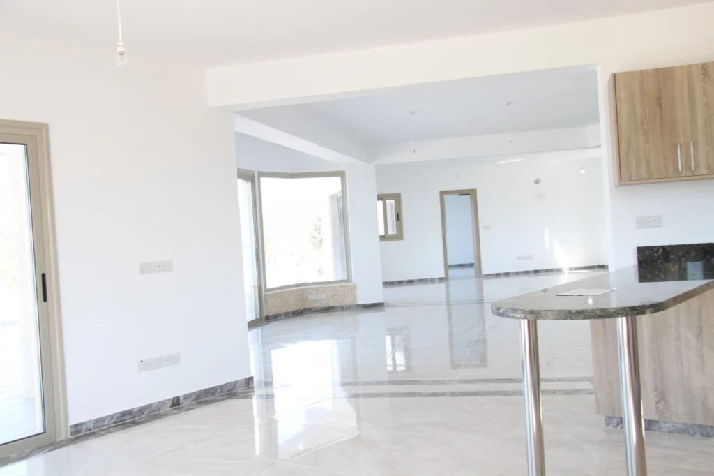 4 Bedroom House for Sale in Saint George, Paphos District