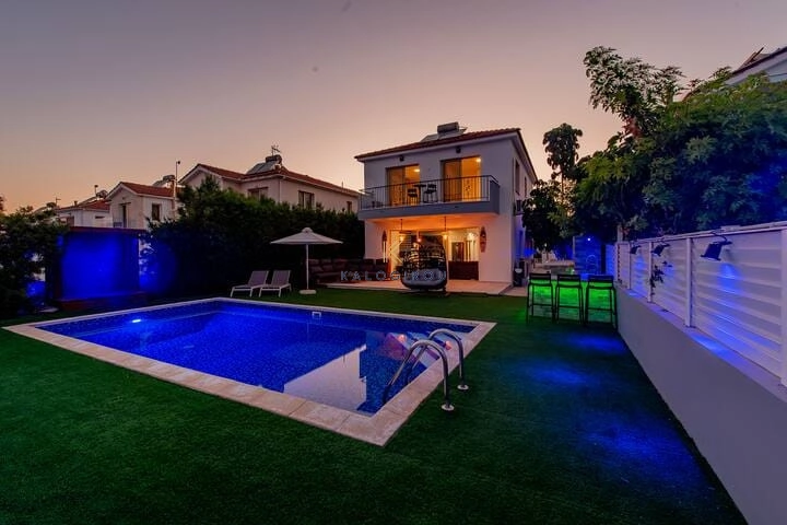 Cheap Houses and Villas for Sale Larnaca up to 1000000 euro