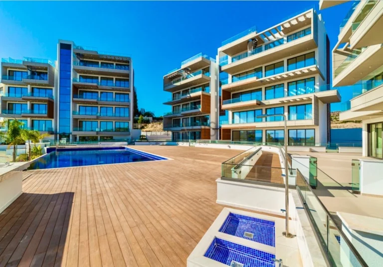 3 Bedroom Apartment for Sale in Agios Tychonas, Limassol District