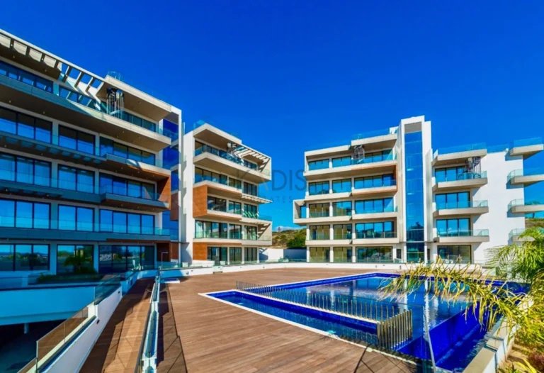 2 Bedroom Apartment for Sale in Agios Tychonas, Limassol District