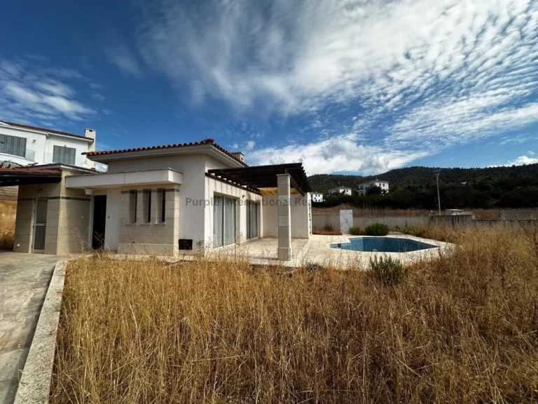3 Bedroom House for Sale in Argaka, Paphos District