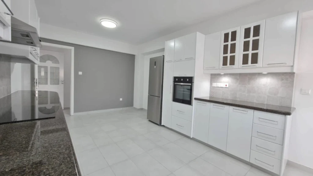3 Bedroom Apartment for Sale in Limassol – Mesa Geitonia