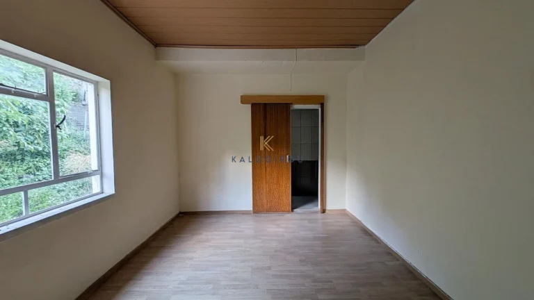 841m² Building for Sale in Pedoulas, Nicosia District