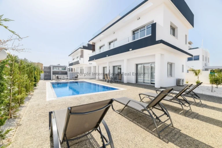 Cheap Houses and Villas for Sale Famagusta up to 1000000 euro