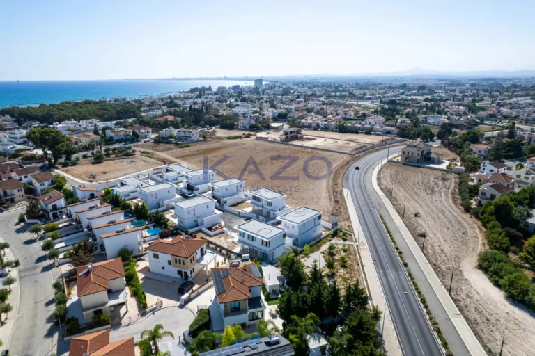 3 Bedroom House for Sale in Oroklini, Larnaca District