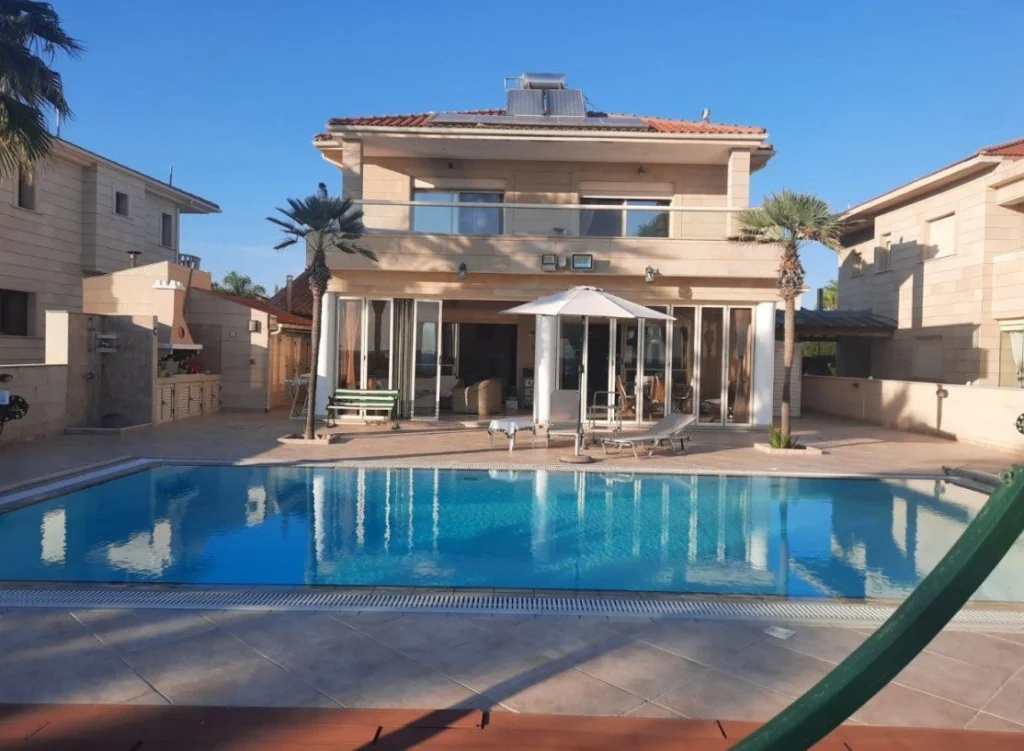 4 Bedroom House for Sale in Larnaca District