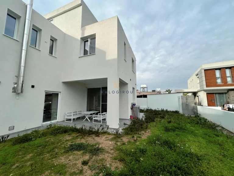 5 Bedroom House for Sale in Livadia Larnakas, Larnaca District