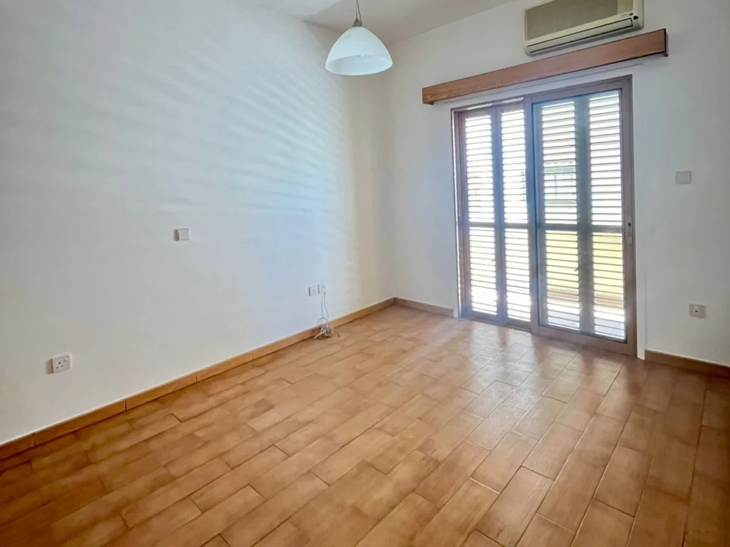 3 Bedroom House for Sale in Agios Dometios, Nicosia District