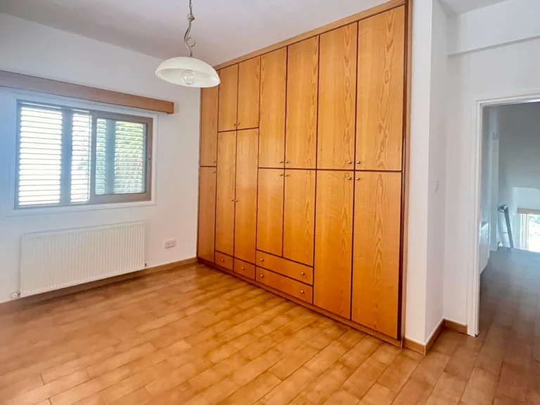 3 Bedroom House for Sale in Agios Dometios, Nicosia District