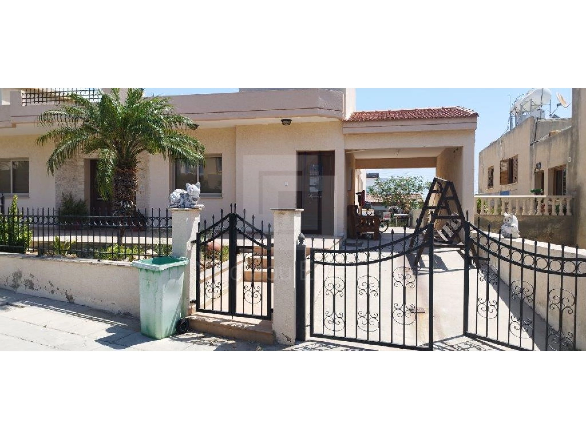4 Bedroom House for Sale in Kolossi, Limassol District