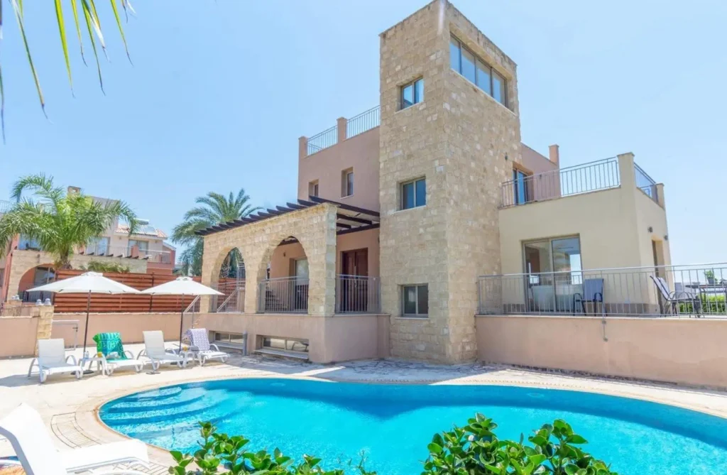 5 Bedroom House for Rent in Polis Chrysochous, Paphos District