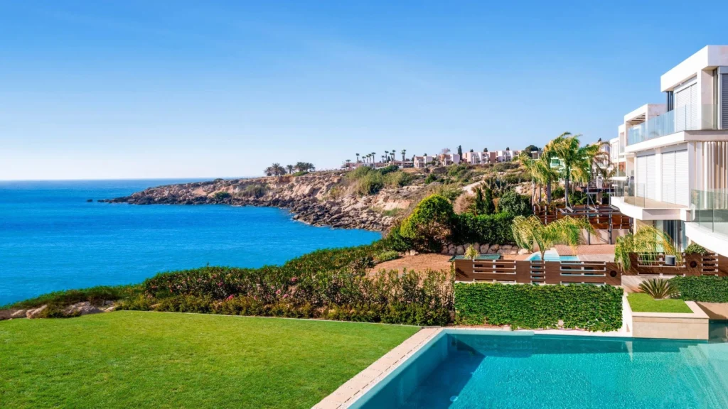 6+ Bedroom House for Sale in Chlorakas, Paphos District