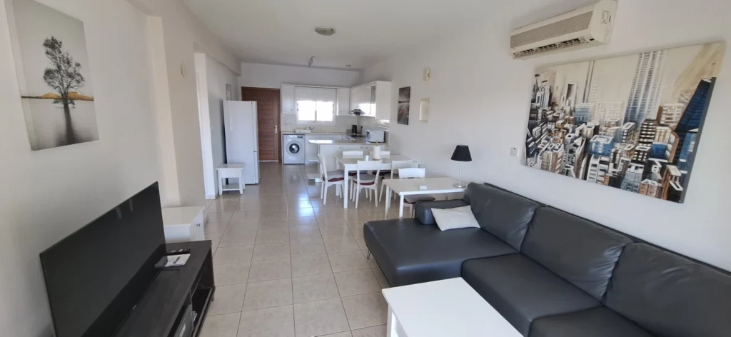 2 Bedroom Apartment for Sale in Paphos – Universal