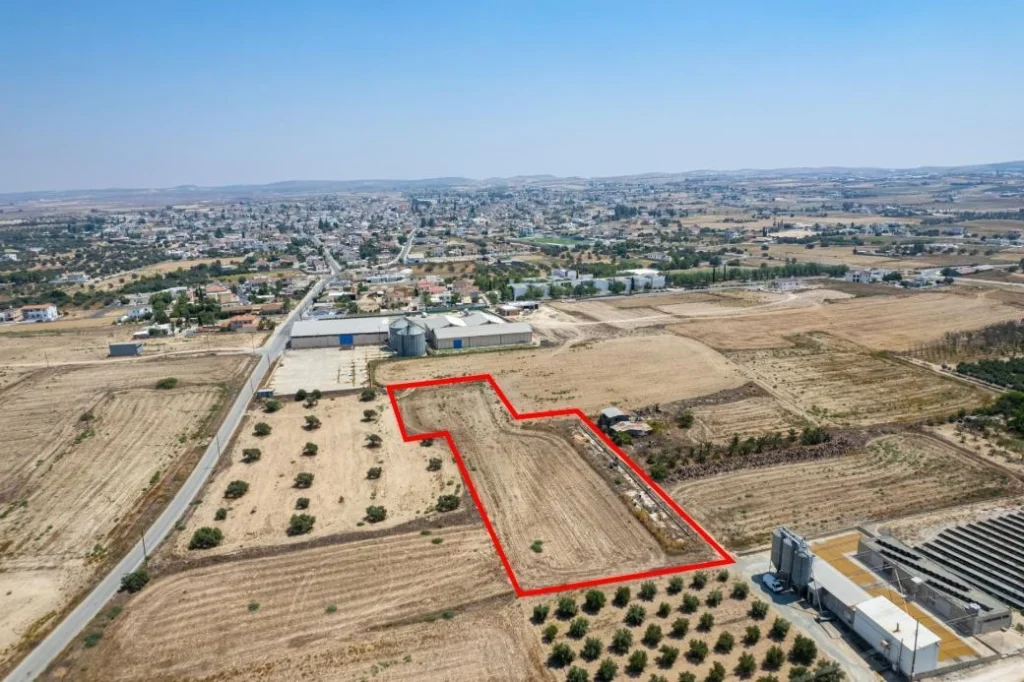 6,021m² Plot for Sale in Athienou, Larnaca District