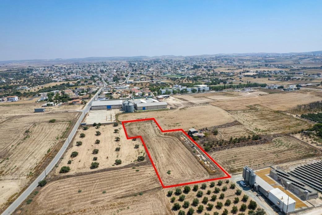 6,021m² Plot for Sale in Athienou, Larnaca District