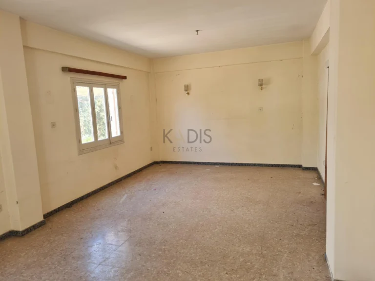 3 Bedroom House for Sale in Strovolos, Nicosia District