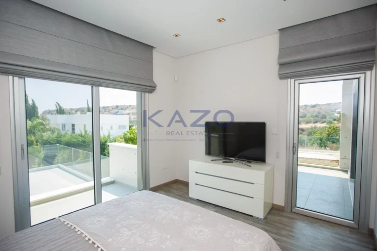 3 Bedroom House for Sale in Agios Tychonas, Limassol District