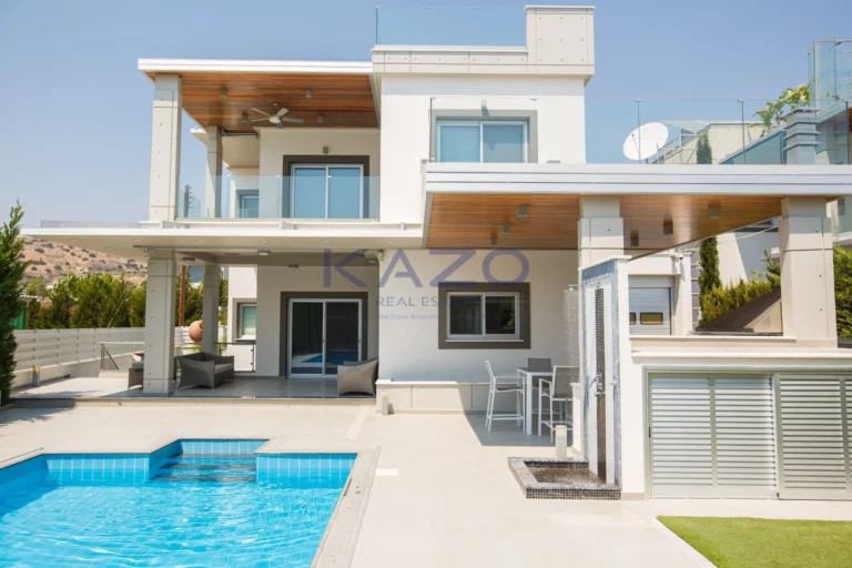3 Bedroom House for Sale in Agios Tychonas, Limassol District