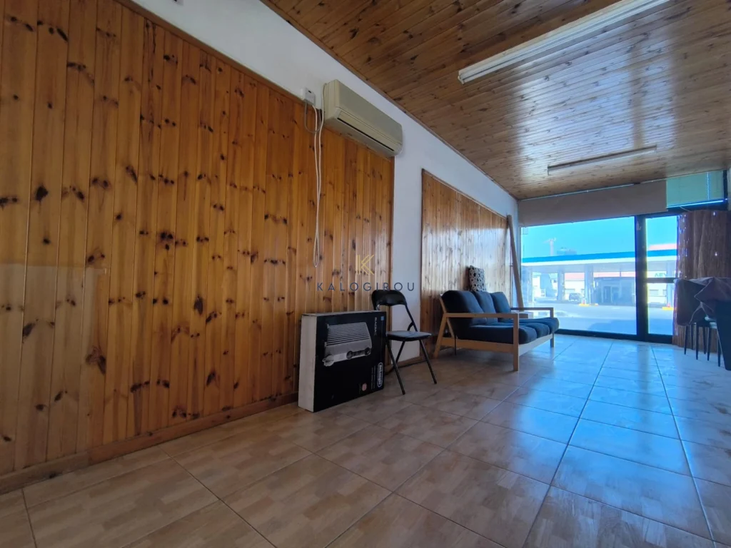 42m² Commercial for Sale in Larnaca District