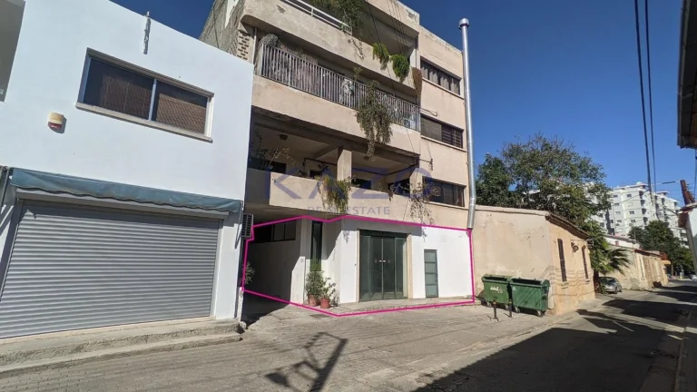 140m² Commercial for Sale in Agioi Omologites, Nicosia District