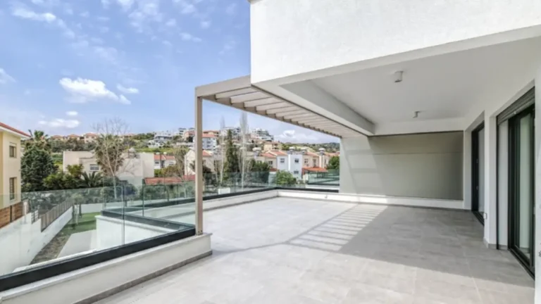 3 Bedroom Apartment for Sale in Limassol – Mesa Geitonia