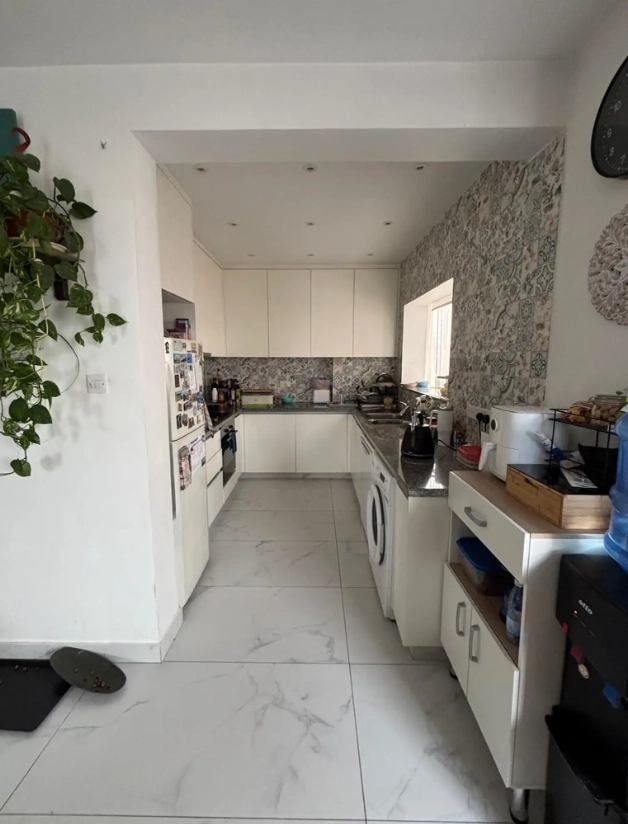 4 Bedroom Apartment for Sale in Limassol – Neapolis