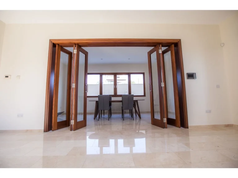 6+ Bedroom House for Sale in Agia Paraskevi, Limassol District