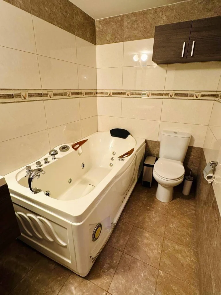 2 Bedroom Apartment for Sale in Agios Tychonas, Limassol District