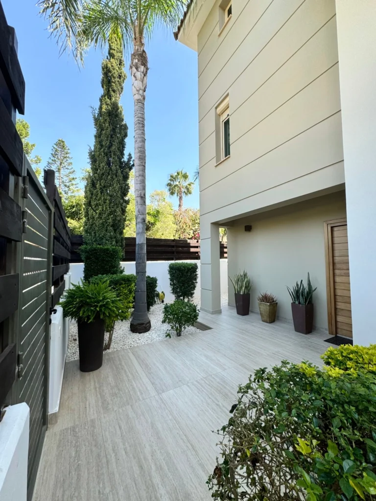 5 Bedroom House for Sale in Amathounta, Pyrgos Sea Front, Limassol District