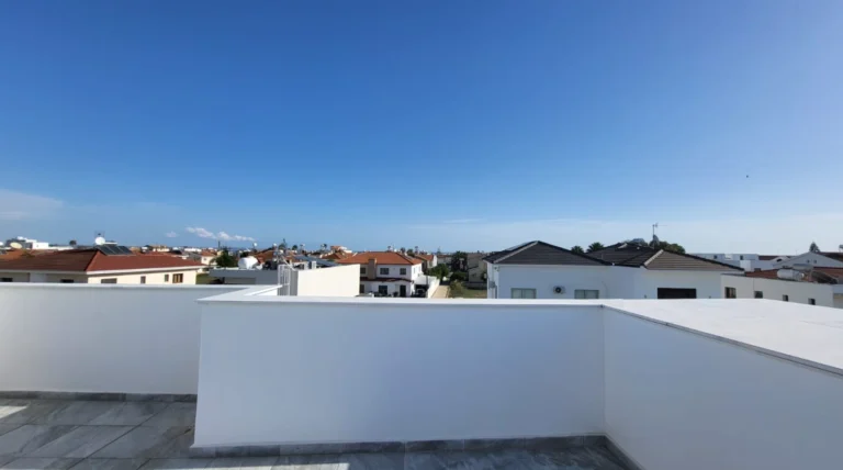 Cheap Houses and Villas for Sale Larnaca up to 1000000 euro