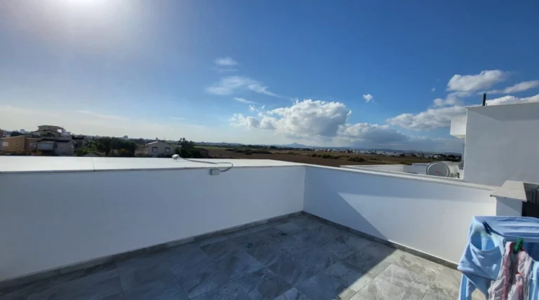 Cheap Houses and Villas for Sale Larnaca up to 1000000 euro