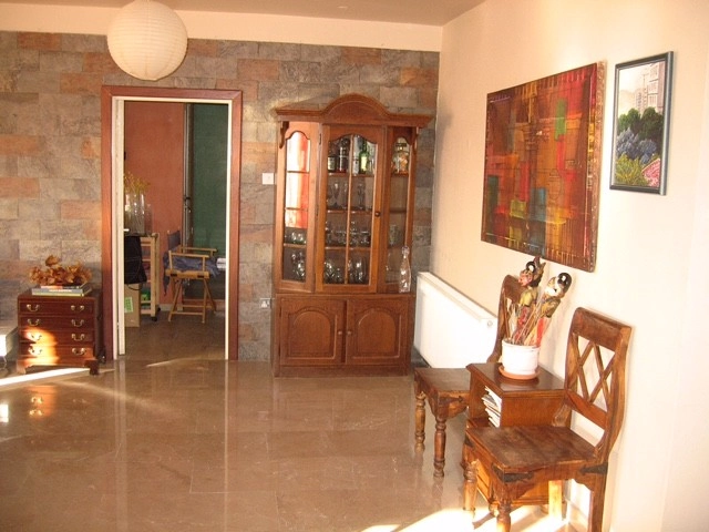 4 Bedroom Apartment for Sale in Agioi Omologites, Nicosia District