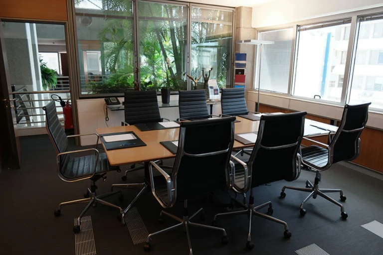 965m² Commercial for Sale in Kalogiroi, Limassol District