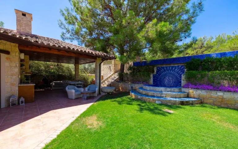 5 Bedroom House for Sale in Agia Paraskevi, Limassol District