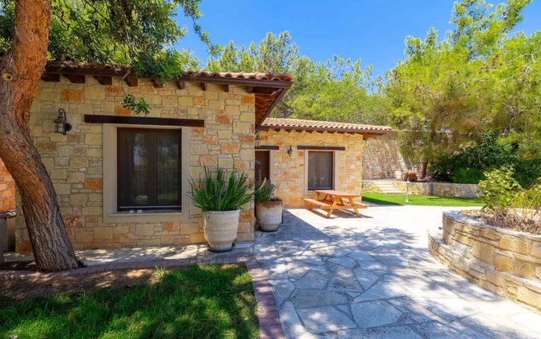 5 Bedroom House for Sale in Agia Paraskevi, Limassol District