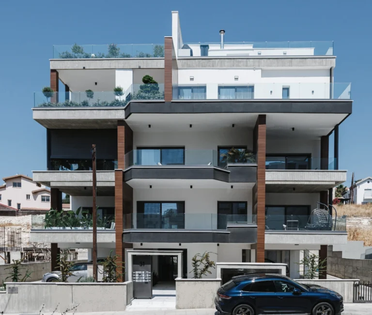 4 Bedroom Apartment for Sale in Limassol – Mesa Geitonia