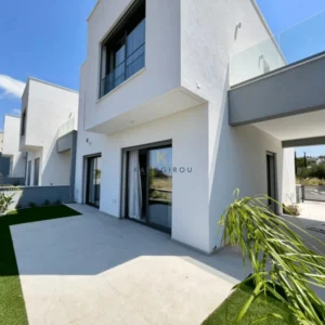 2 Bedroom House for Sale in Konia, Paphos District