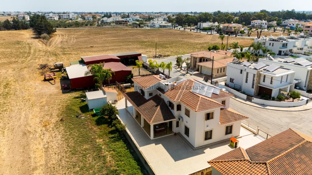 4 Bedroom House for Sale in Kiti, Larnaca District