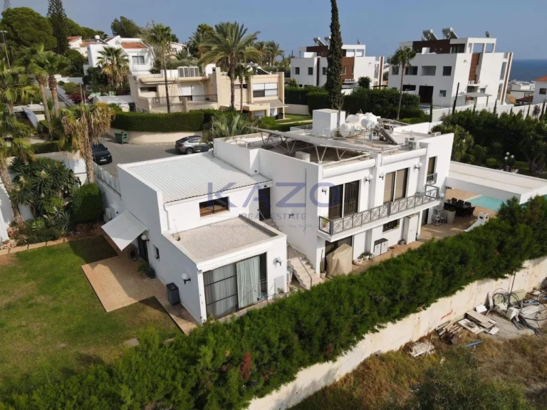 387m² House for Sale in Agios Tychonas, Limassol District