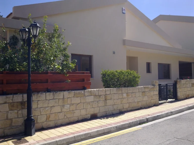 Cheap Houses and Villas for Sale Limassol up to 600000 euro