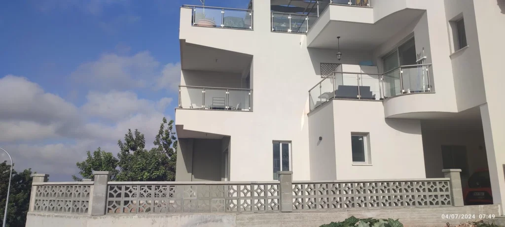 2 Bedroom Apartment for Sale in Mesa Chorio, Paphos District
