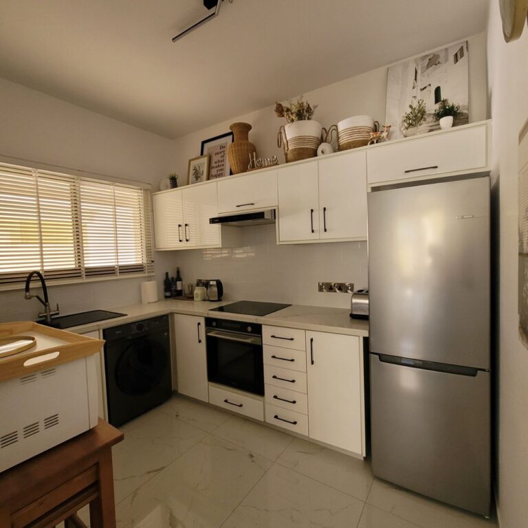 2 Bedroom Apartment for Sale in Kato Paphos