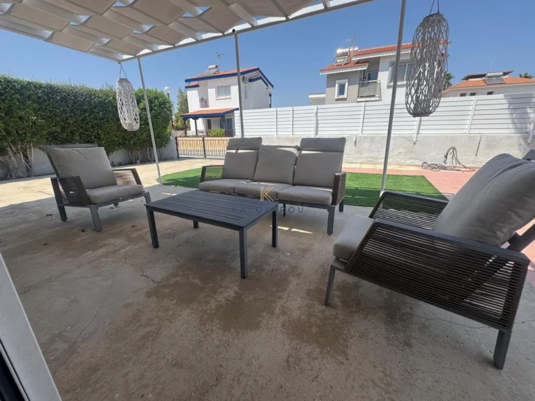 3 Bedroom House for Rent in Pervolia Larnacas