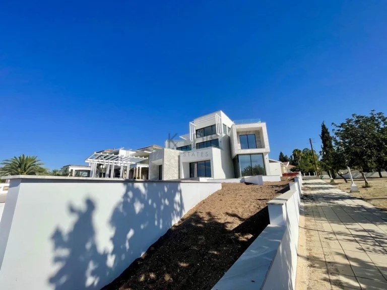 926m² House for Rent in Limassol District