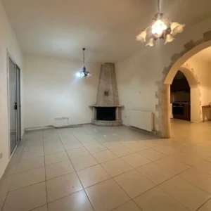 5 Bedroom House for Sale in Polemi, Paphos District