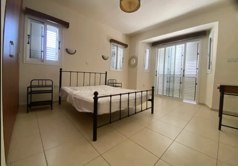 Cheap Houses and Villas for Sale Paphos up to 400000 euro