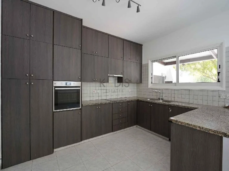 Cheap Houses and Villas for Sale Nicosia up to 400000 euro