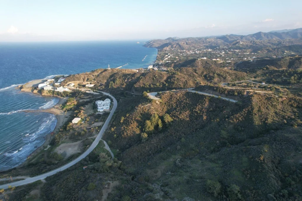9,923m² Plot for Sale in Pigenia, Nicosia District