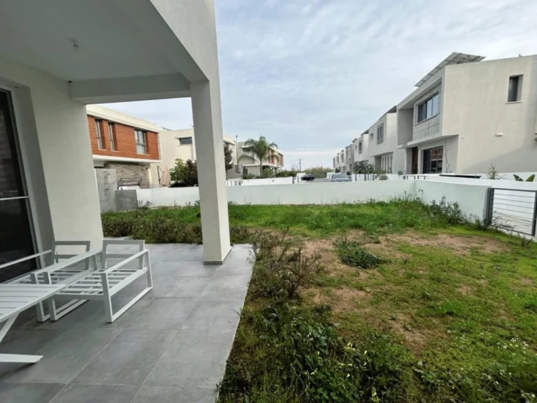 5 Bedroom House for Sale in Livadia Larnakas, Larnaca District
